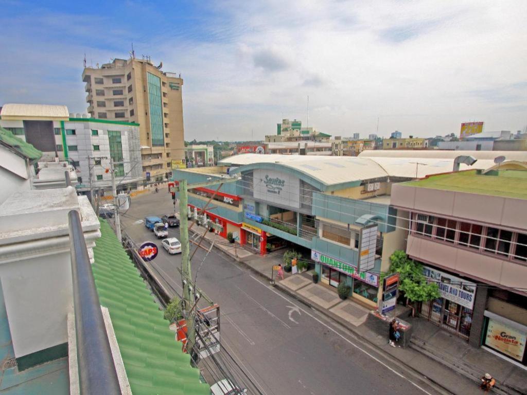 Hotel Galleria Davao Exterior foto
